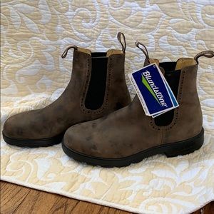 Brand New Blundstone 1351 Chelsea Boots